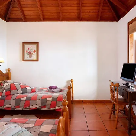 Vakantiehuis Casa La Podona- A Jedey